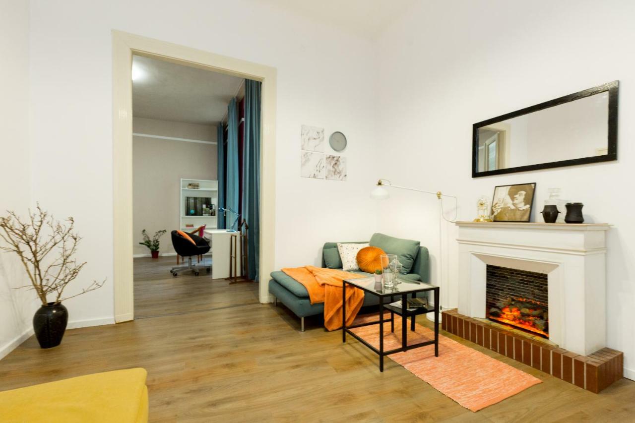 Unique Riverside Apartment Budapest Exterior photo