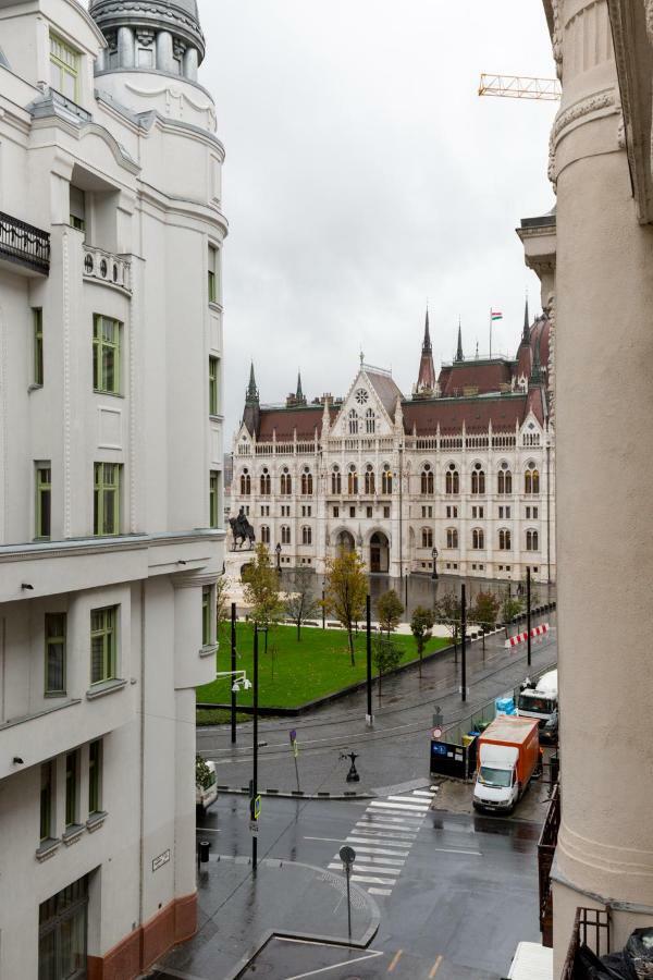 Unique Riverside Apartment Budapest Exterior photo